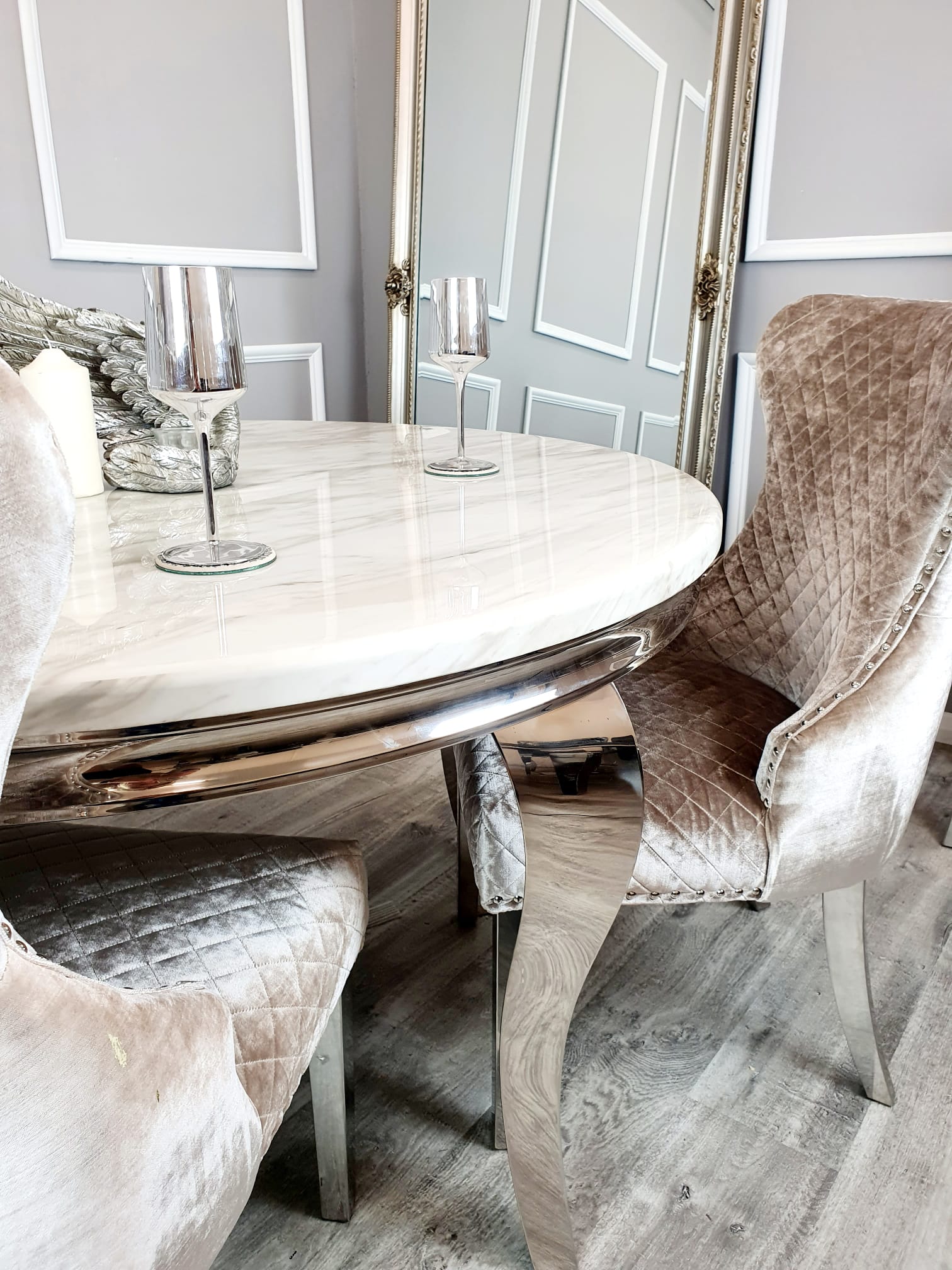 Louis Round Ivory With all Tables
