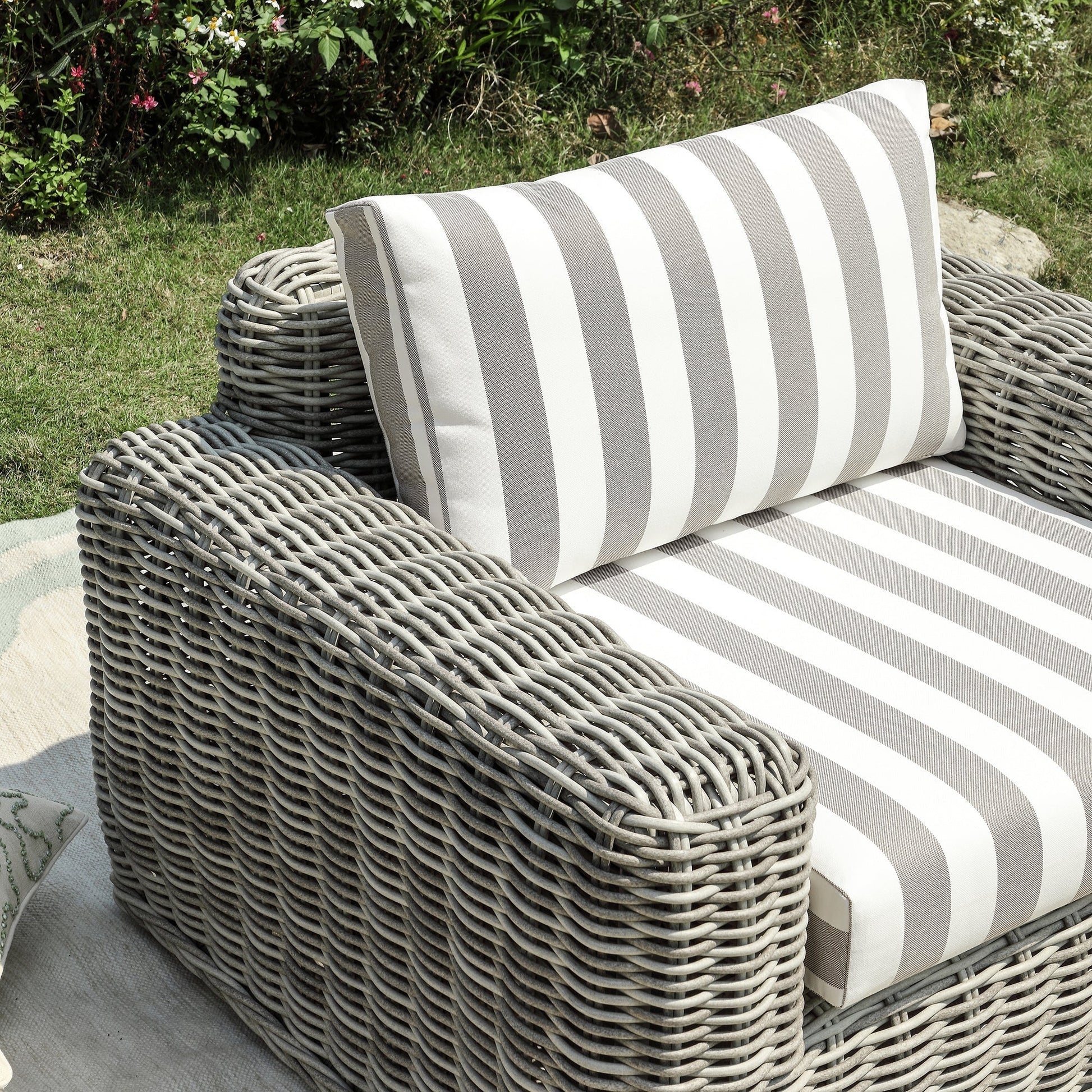 Bellagio Round Wicker Outdoor 1-Seater Sofa, Light Grey with Taupe Stripes