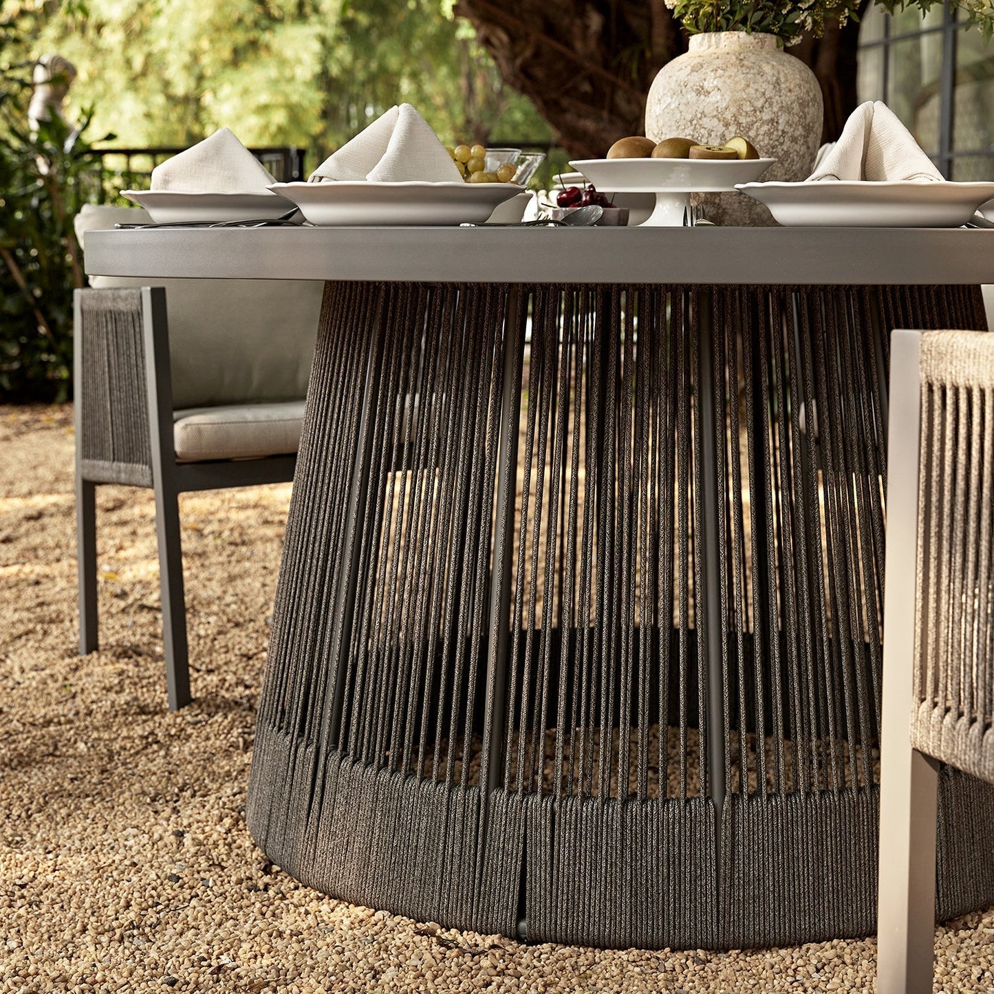 Pedra Rope and Aluminium Outdoor 6-Seater Round Dining Set, Grey
