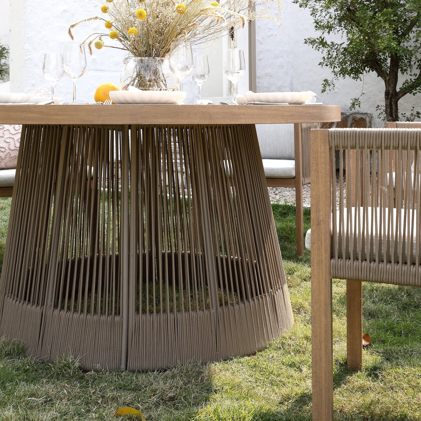 Pedra Rope and Aluminium Outdoor 6-Seater Round Dining Set, Natural
