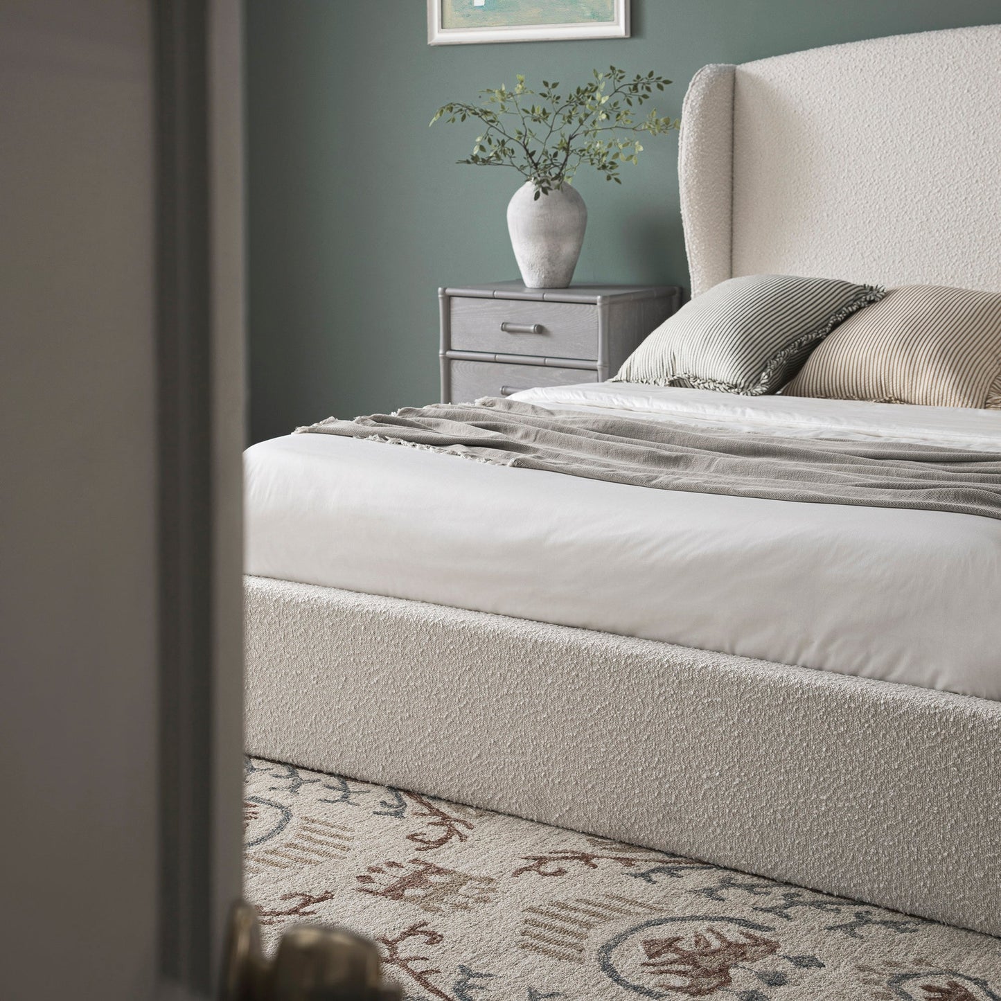 Kimberly Winged Upholstered Bed with Storage, Ecru Boucle