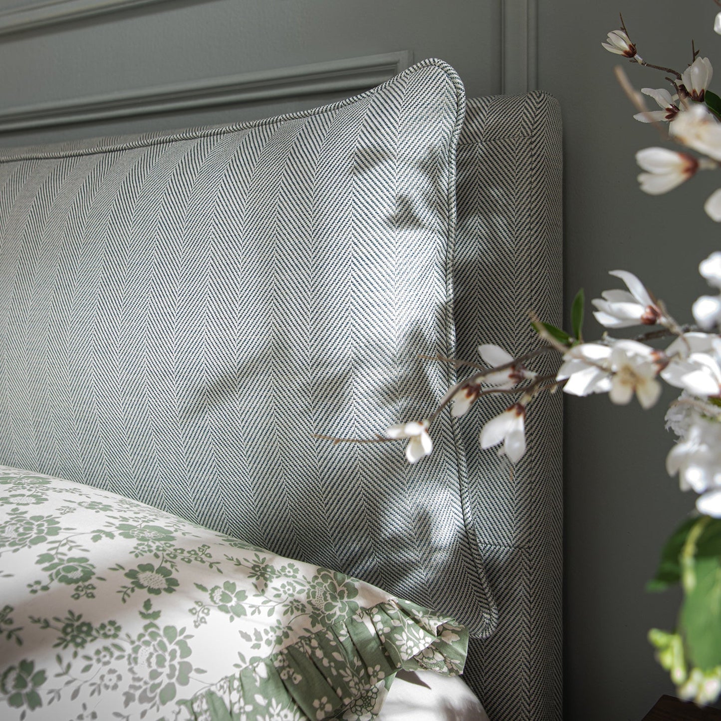 Kricia Upholstered Bed with Storage with Pillow Headboard, Slate Blue Chevron