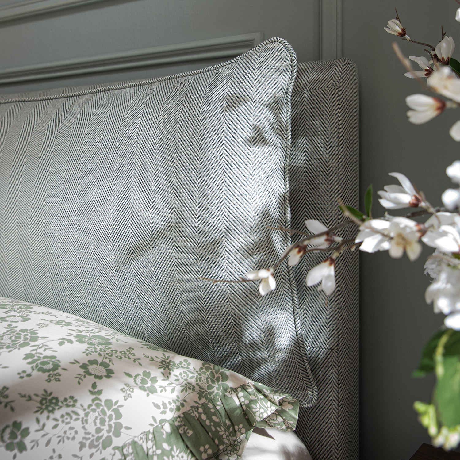 Kricia Upholstered Bed with Storage with Pillow Headboard, Slate Blue Chevron