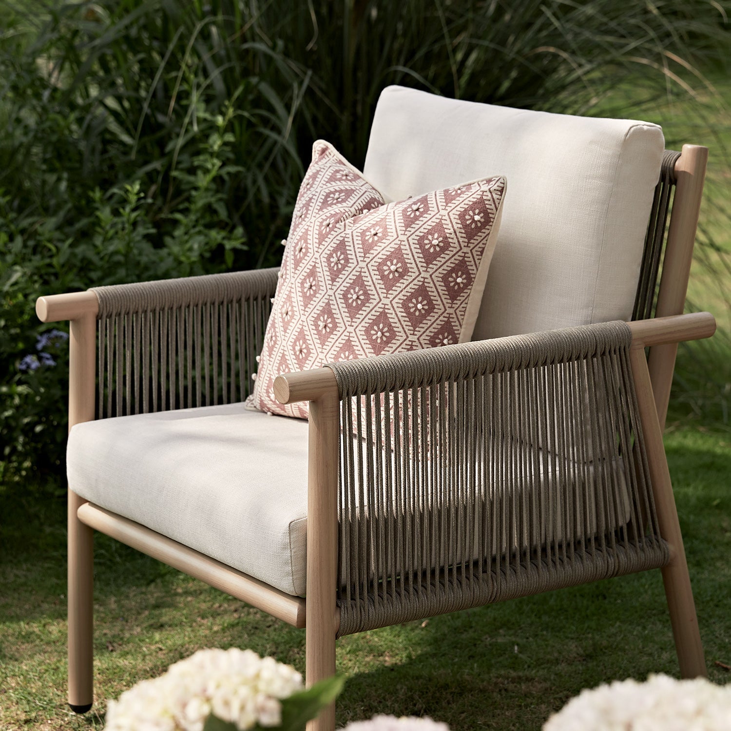 Soller Indoor and Outdoor Rope Weave 5-Seater Sofa Set