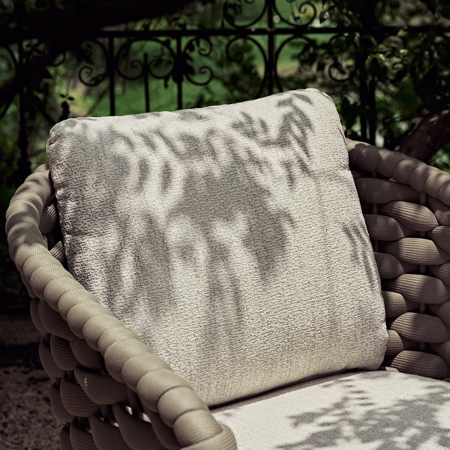 Positano Wide Rope Bistro Set, Taupe