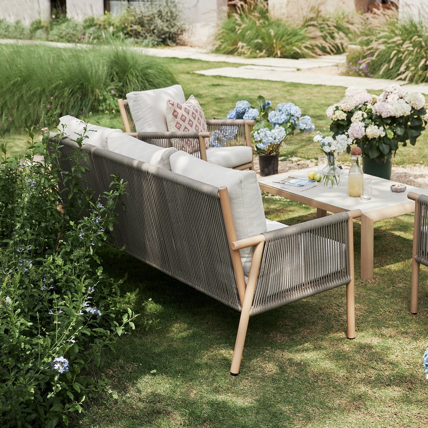 Soller Indoor and Outdoor Rope Weave 5-Seater Sofa Set