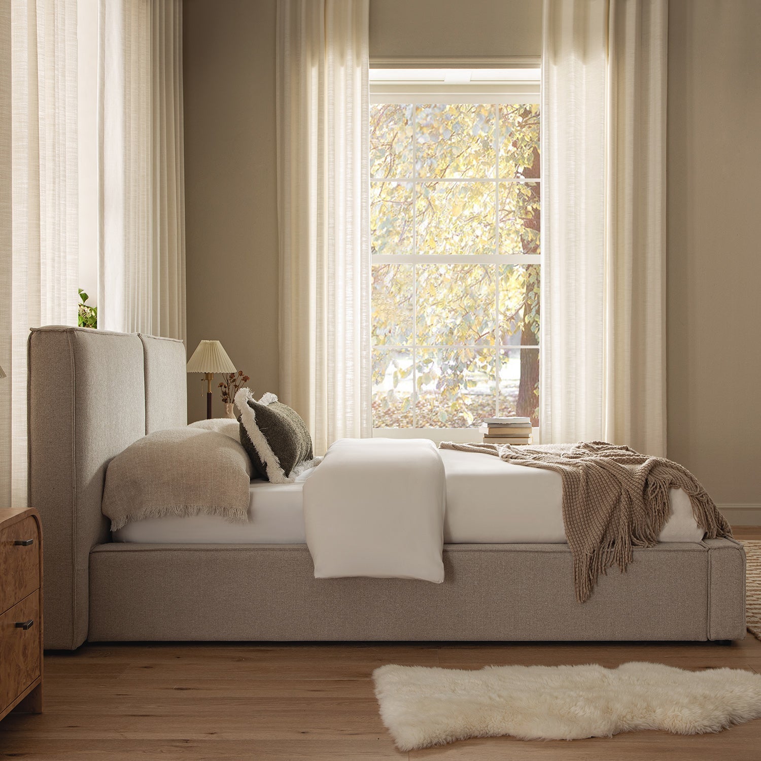 Claudine Ottoman Bed with Storage, Oatmeal Weave