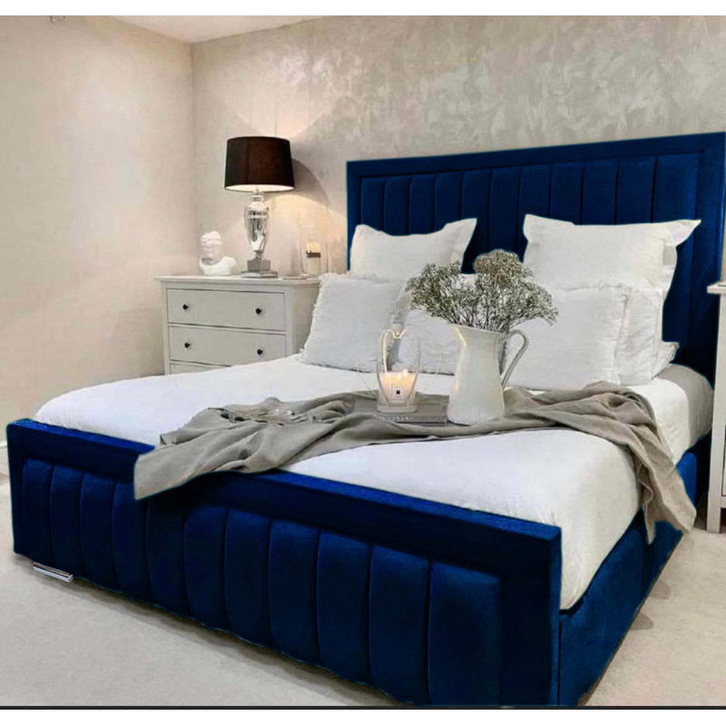 Alondrea Upholstered Panel Bed – view 9