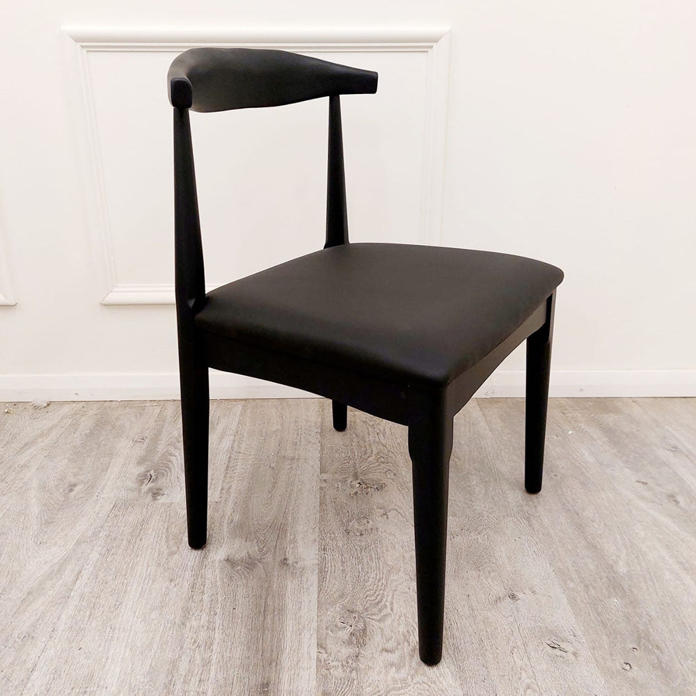 ELSA WOODEN WISHBONE CHAIR WITH MATT.