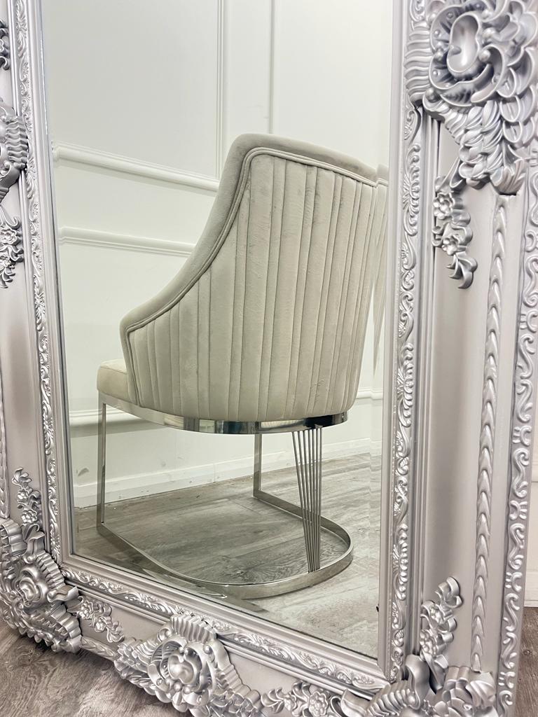 Chelmsford Velvet Dining Chair – view 11