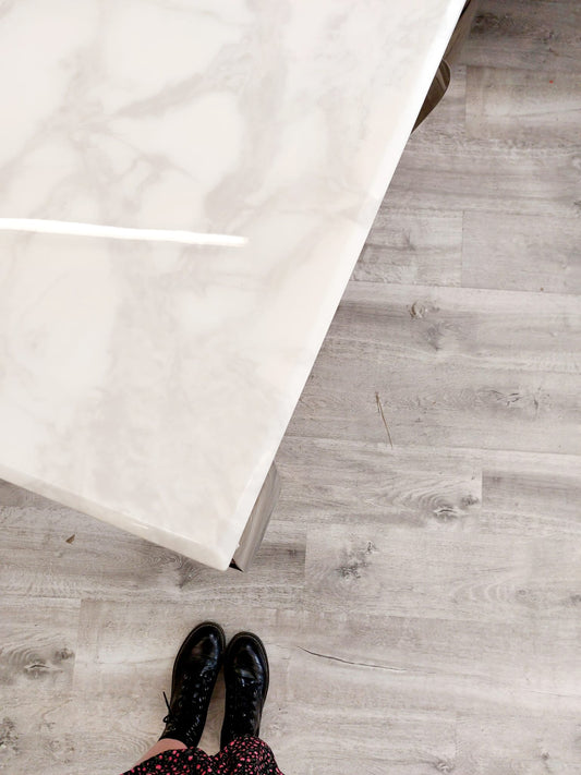 Marble Swatch White