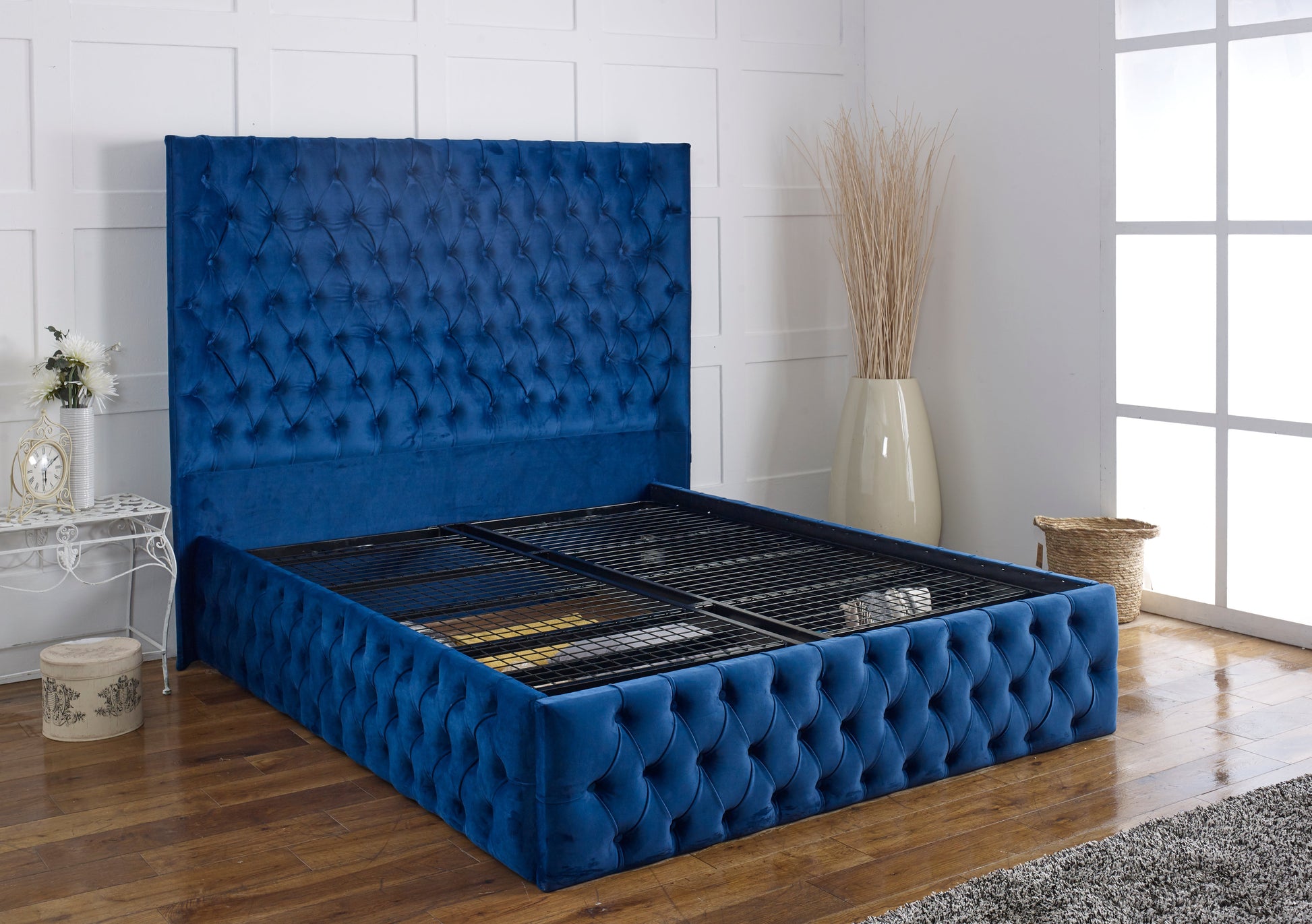 Regal Wing Bed