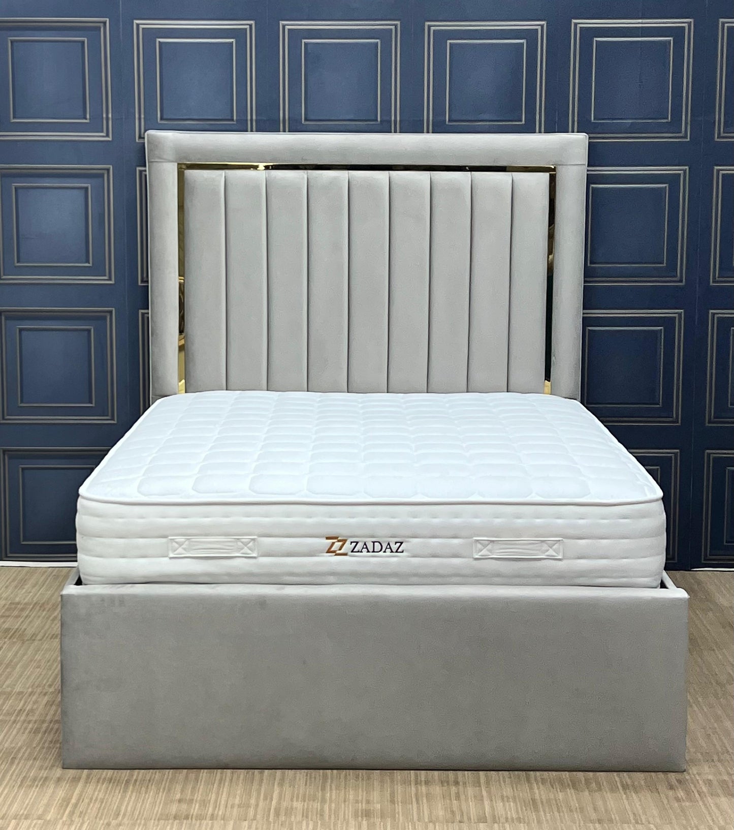 TUDOR BED FRAM