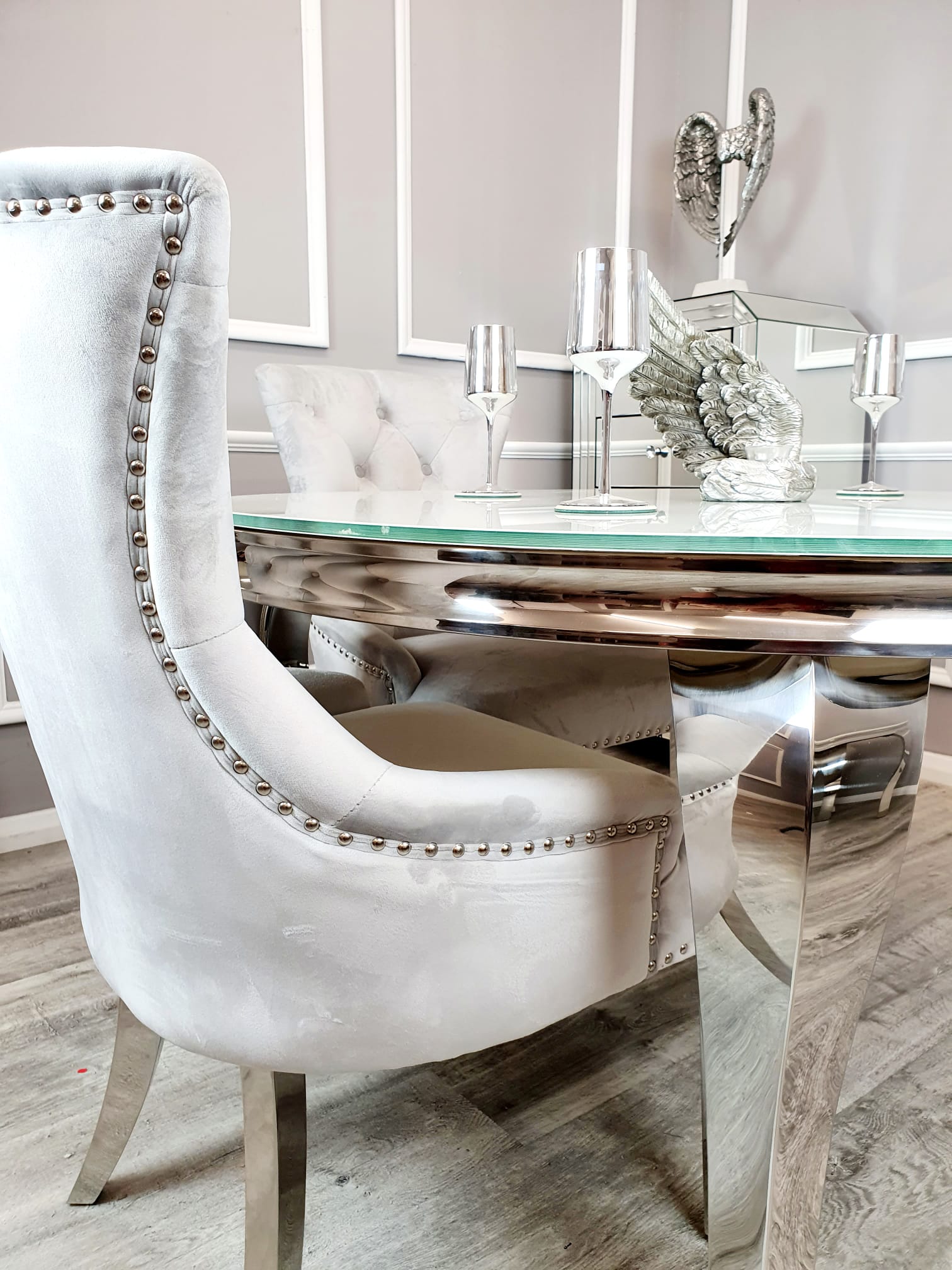 Louis 1.3m Round Dinning Table Set