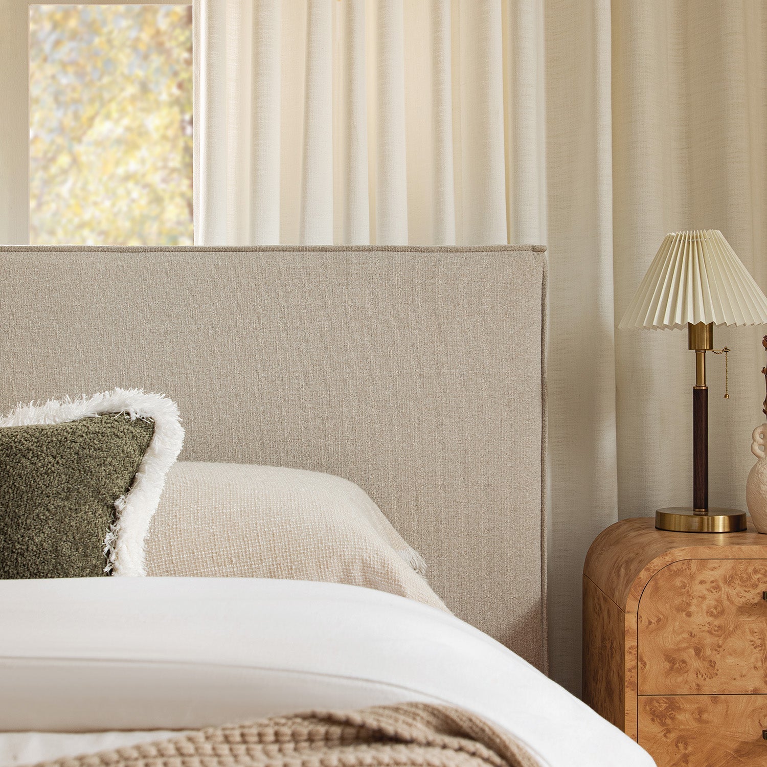Claudine Ottoman Bed with Storage, Oatmeal Weave