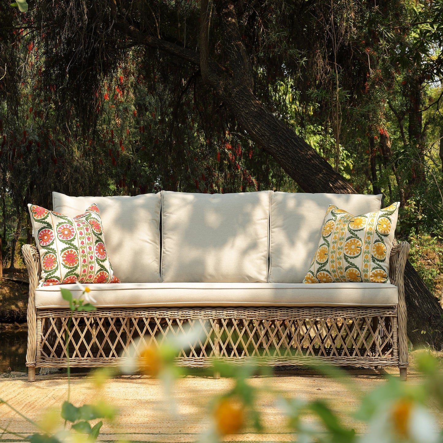 Willowbrook Lattice Weave Rattan 5-Seater Outdoor Sofa Set with Rising Table, Natural