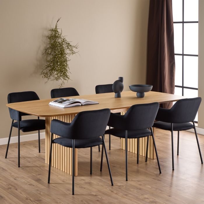 Christo Dining Table in Oak with 6 Lima Chairs in Black