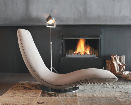 Ricci Chaise – view 2